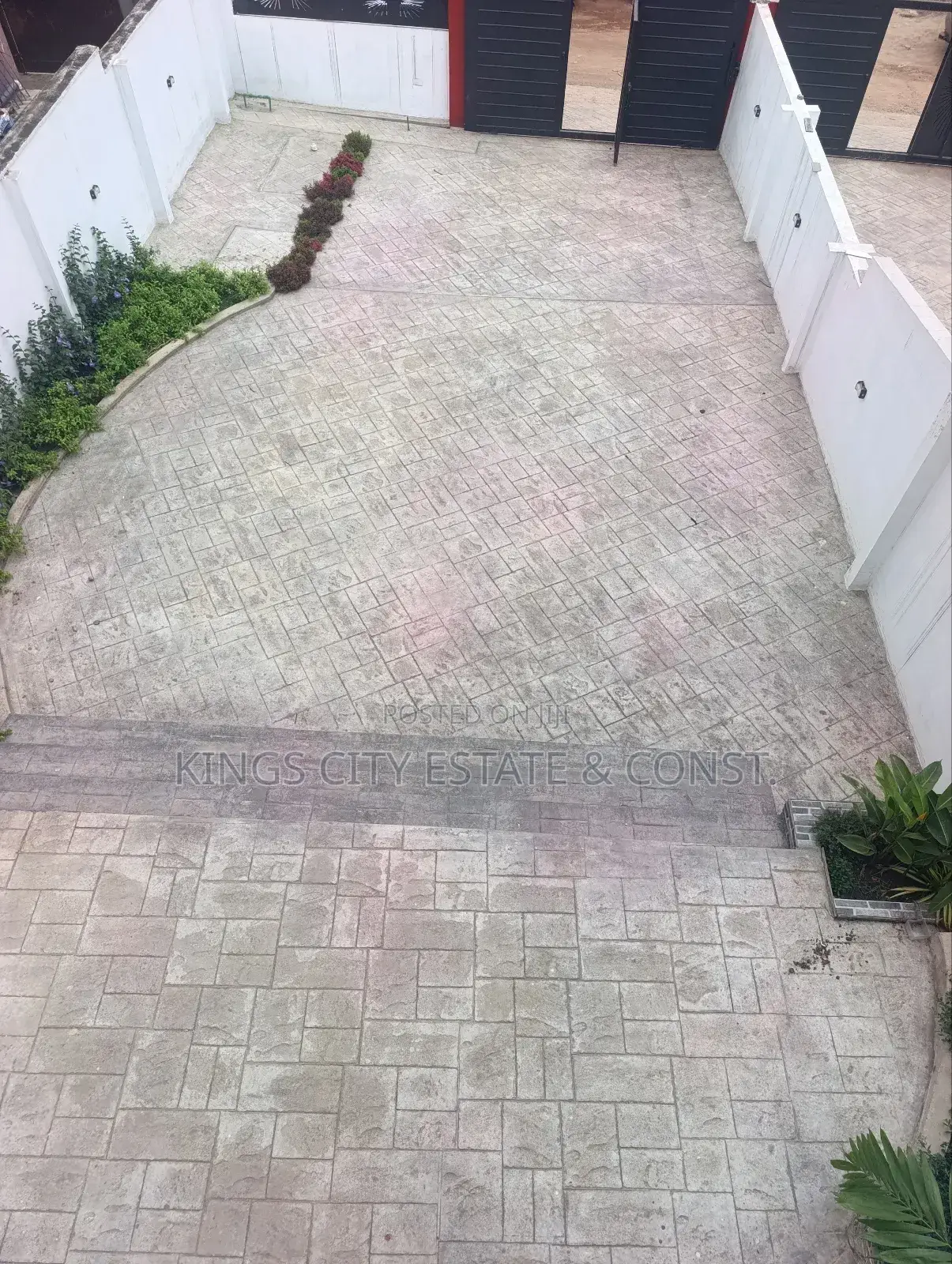 3bdrm House in Acp Area, Kwabenya for sale