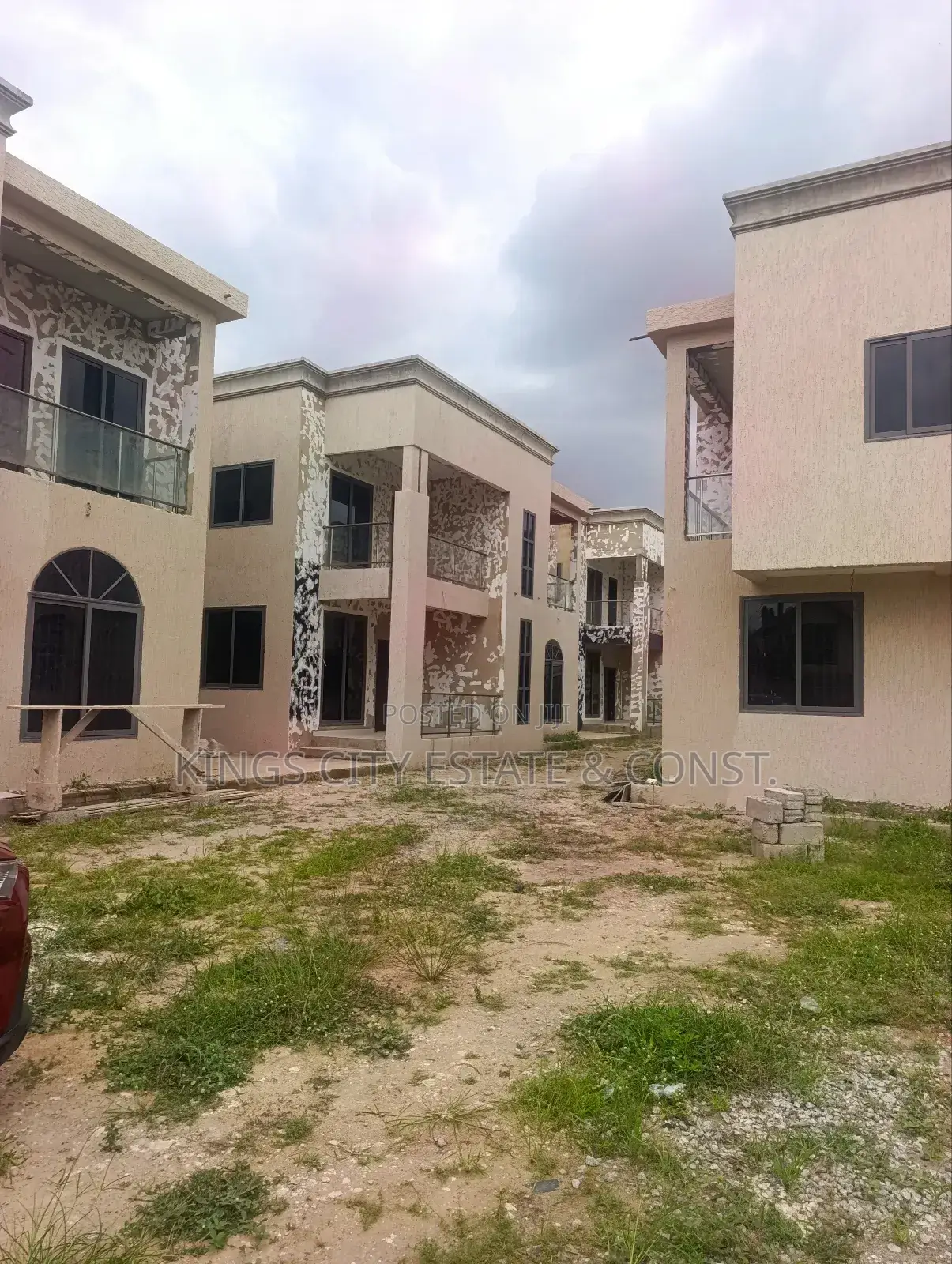 4bdrm House in Canada (Kings City, Pokuase for sale