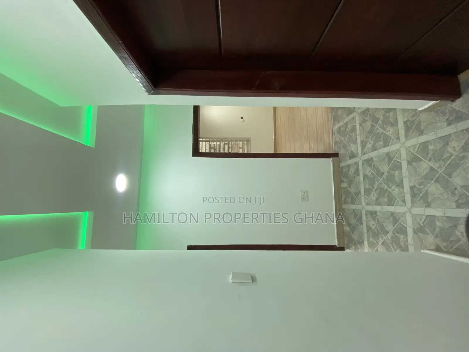2bdrm Apartment in American House, East Legon for rent