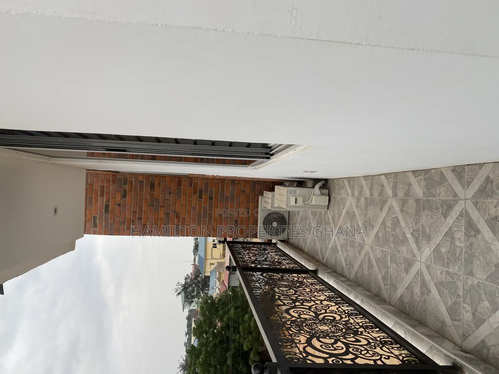 2bdrm Apartment in American House, East Legon for rent