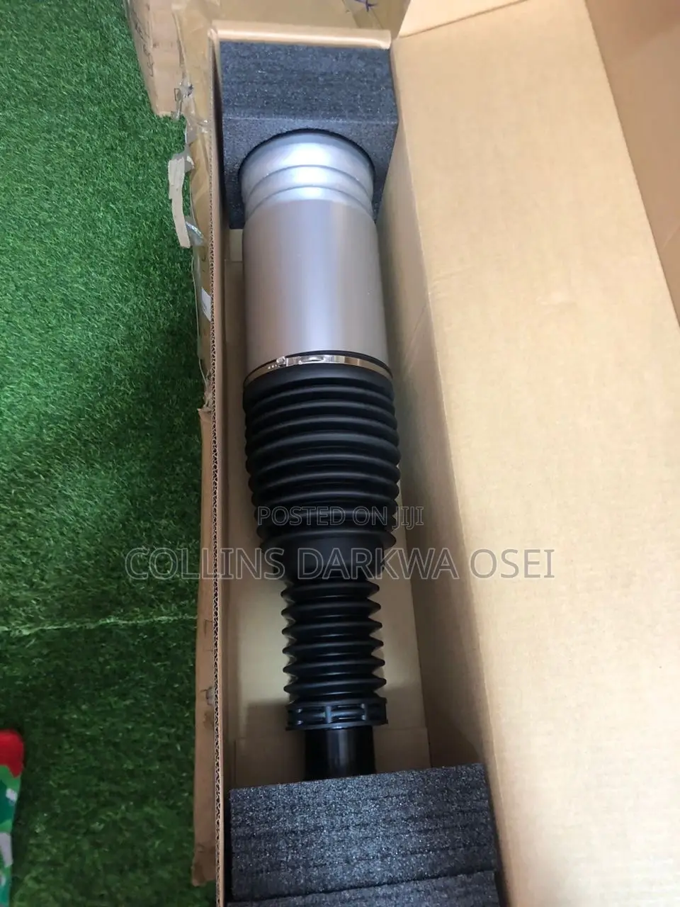 Land Range Rover L405 Front Left Air Suspension Shock  2-21