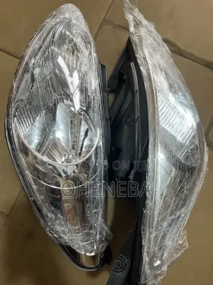 Hyundai I 10 2008 Headlight