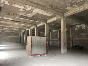 750 Am Warehouse at North Kaneshie Industrial Area 4 Rent