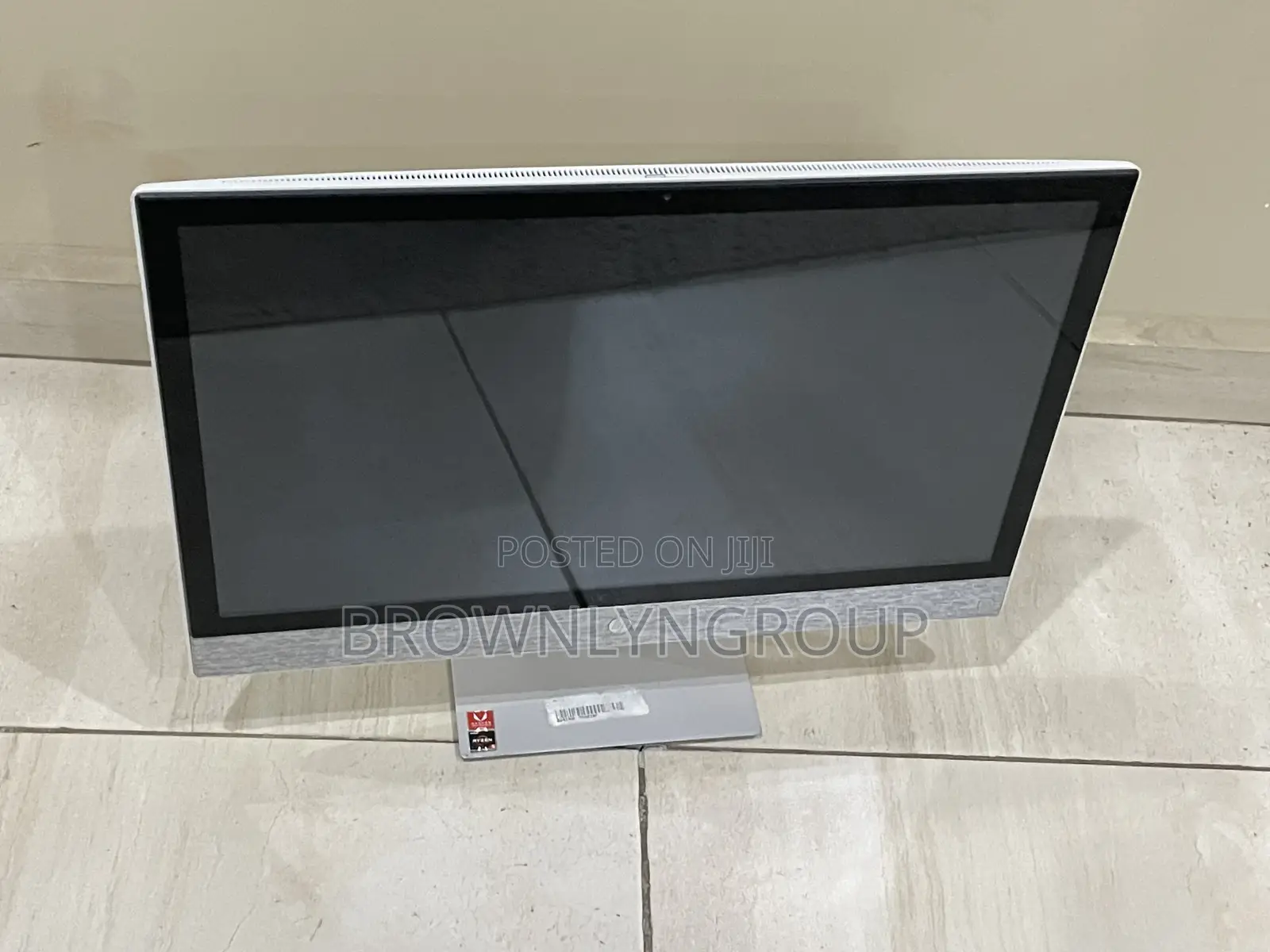 Desktop Computer HP 12GB AMD Ryzen 5 SSHD (Hybrid) 1T