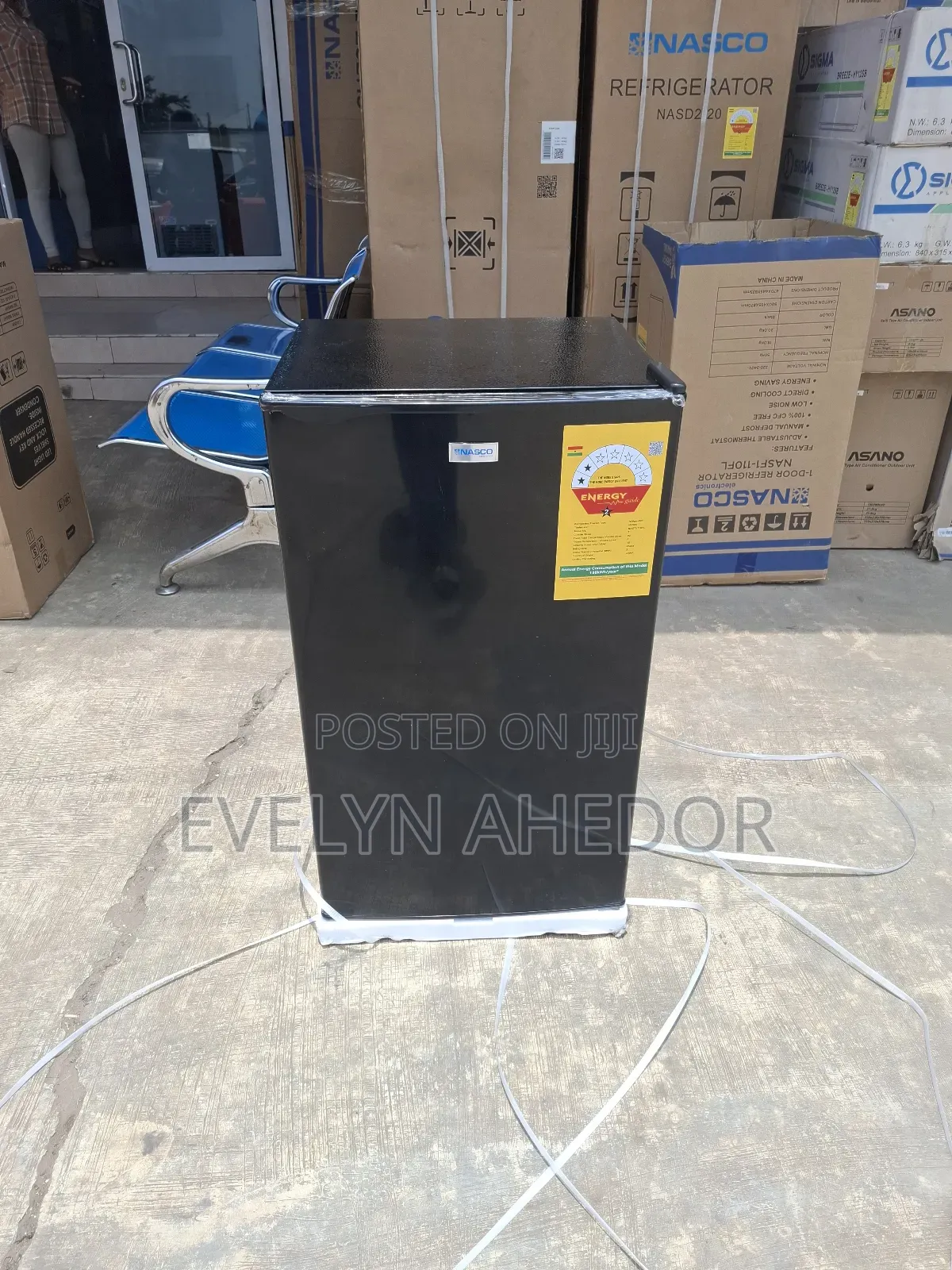 Lock Security Nasco Table Top Fridge 92ltrs