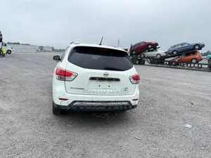 Nissan Pathfinder 2016 White