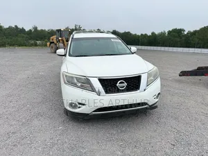 Nissan Pathfinder 2016 White