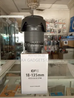 Canon 18-135mm F3.5-5.6 Is Stm