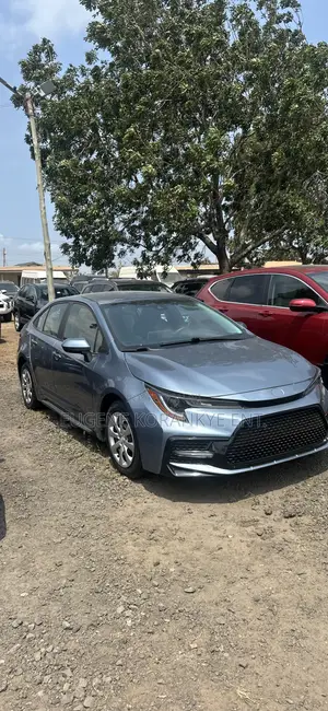 Toyota Corolla LE 2021 Blue
