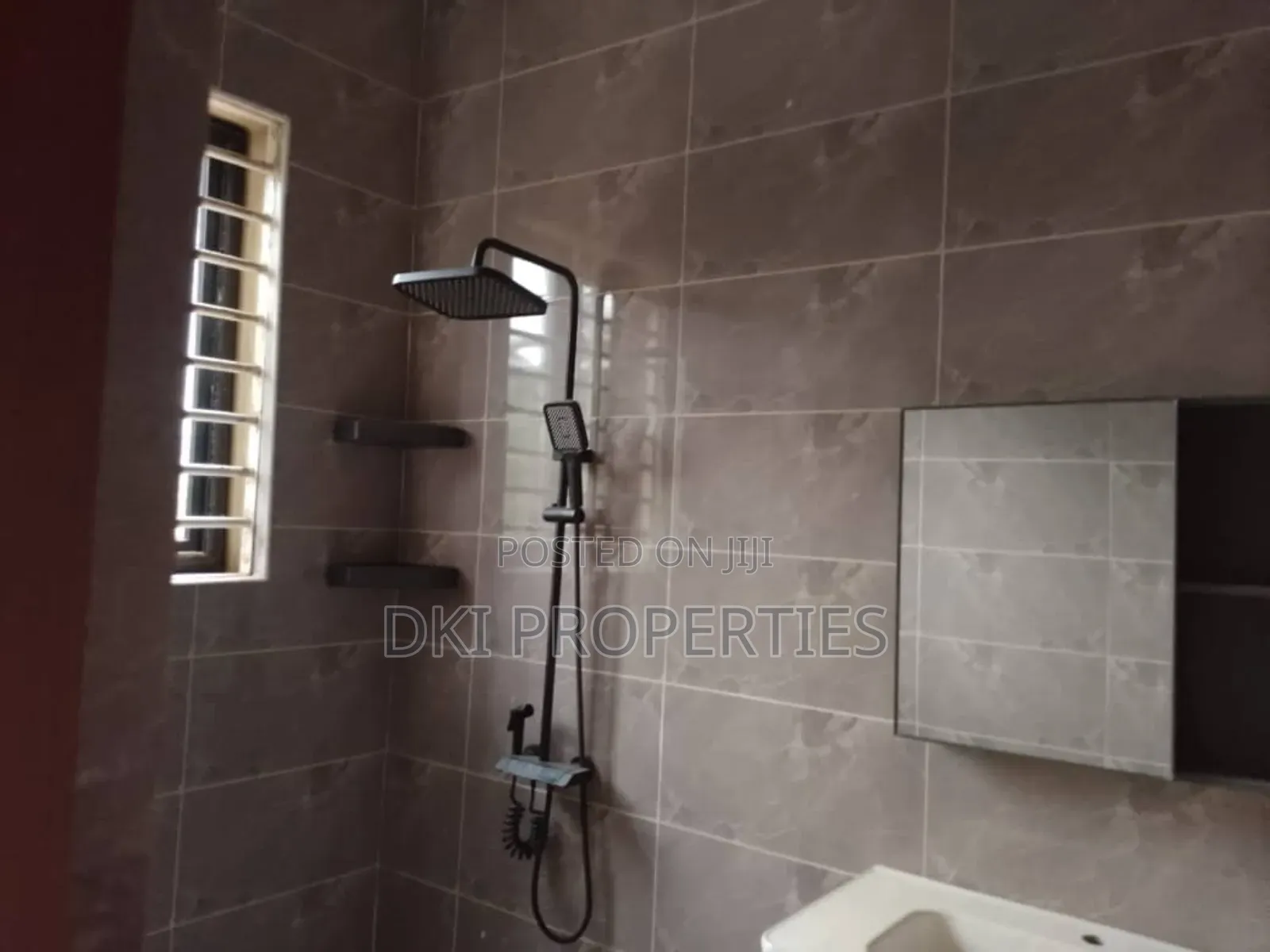 3bdrm House in Amrahia for sale