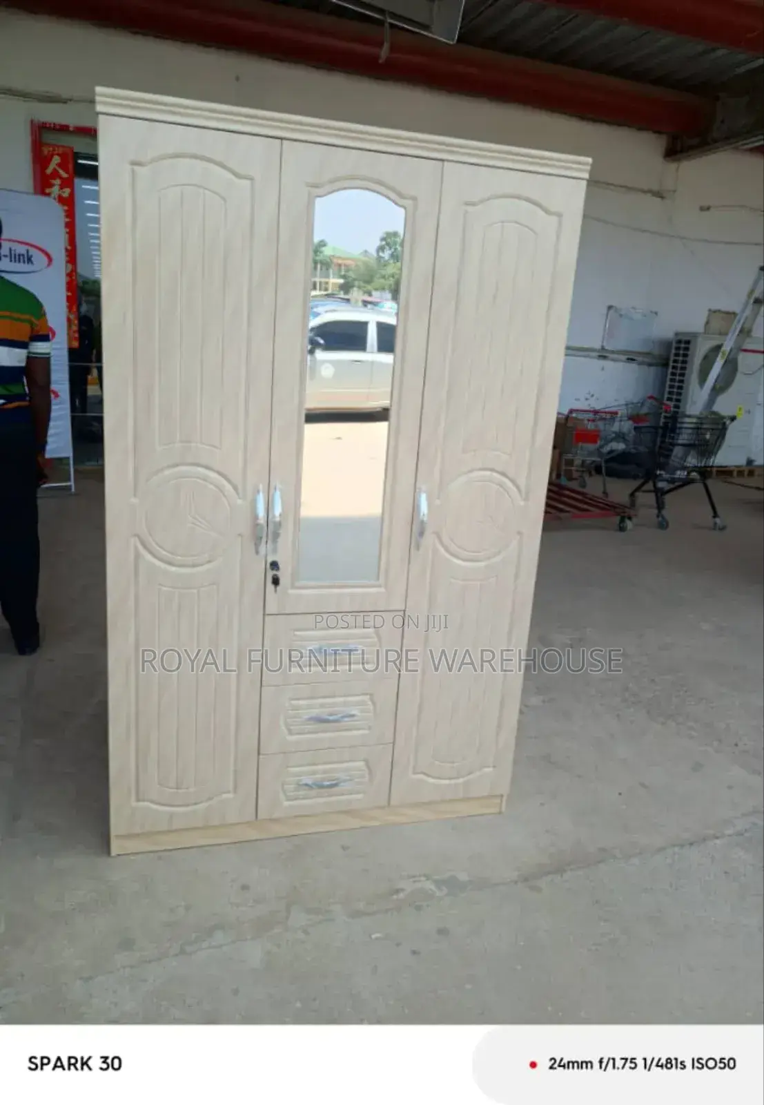 Imported Mercedes Benz Design 3doors Wooden Wardrobe
