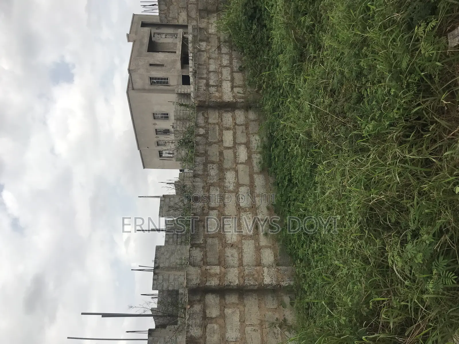 4bdrm Apartment in Abokobi, Pentecost for sale