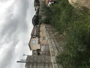 4bdrm Apartment in Abokobi, Pentecost for sale