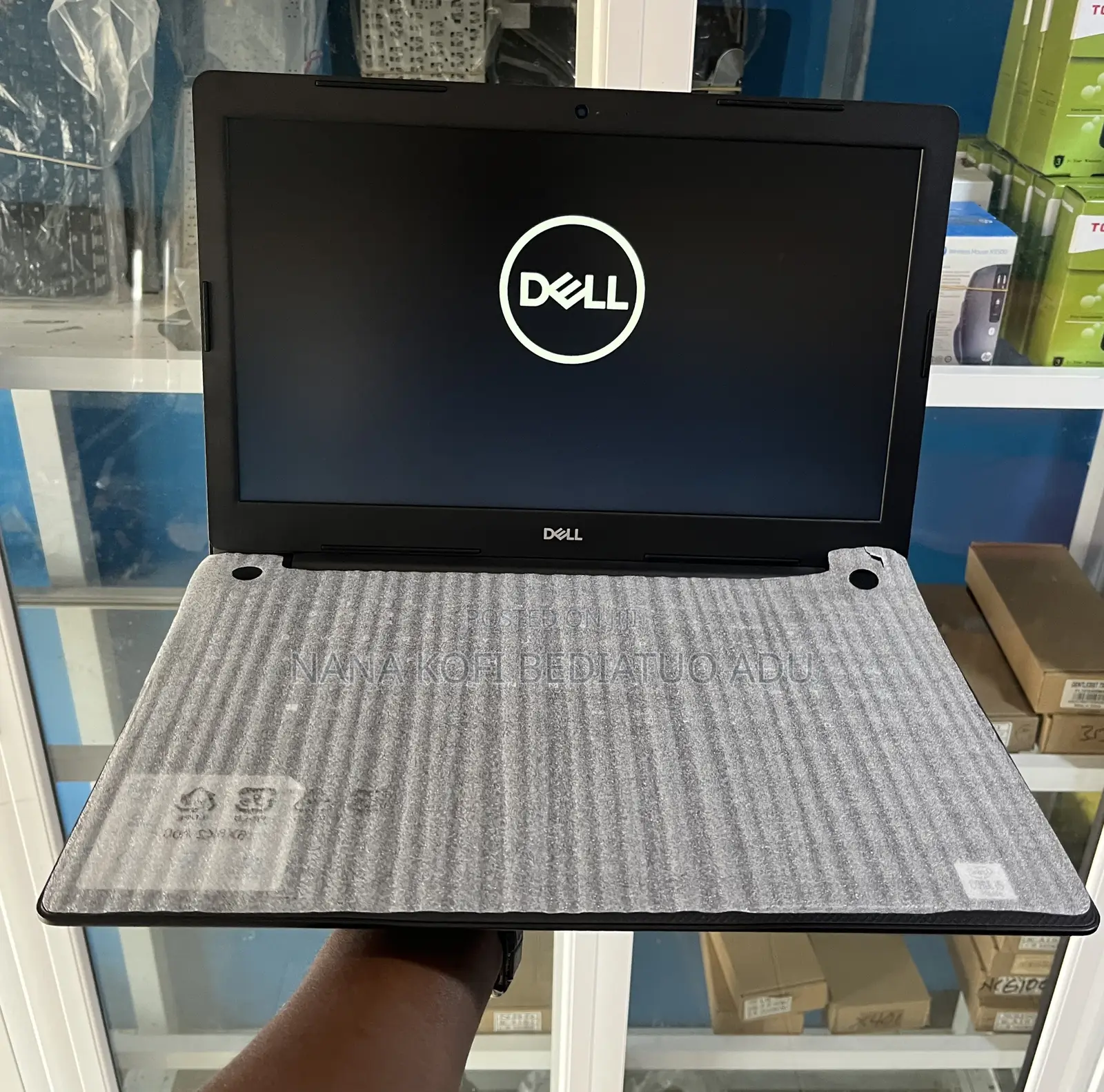 New Laptop Dell Inspiron 15 3593 8GB Intel Core i3 SSD 256GB