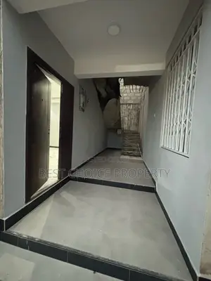 Ex Chamber and Hall for Rent at Madina