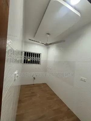 Ex Chamber and Hall for Rent at Madina