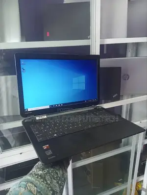 Laptop Toshiba Satellite C55 8GB AMD A8 HDD 500GB