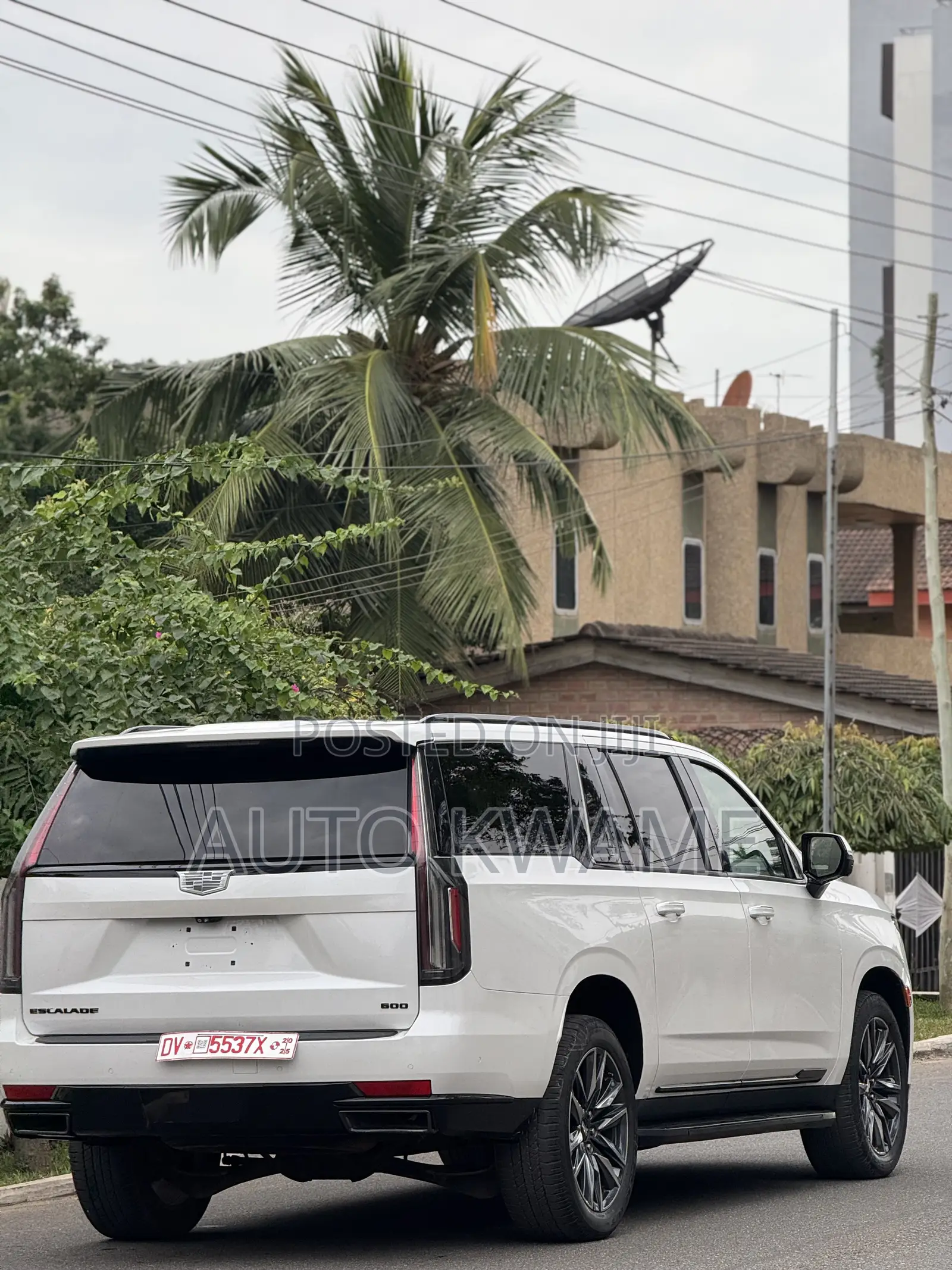 Cadillac Escalade 2021 White