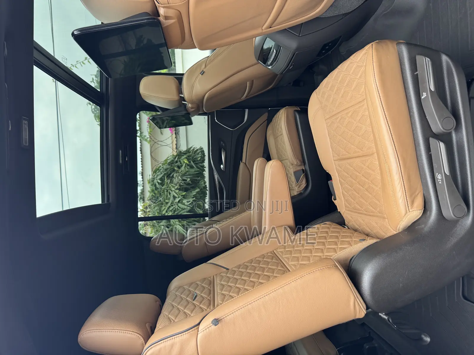 Cadillac Escalade 2021 White