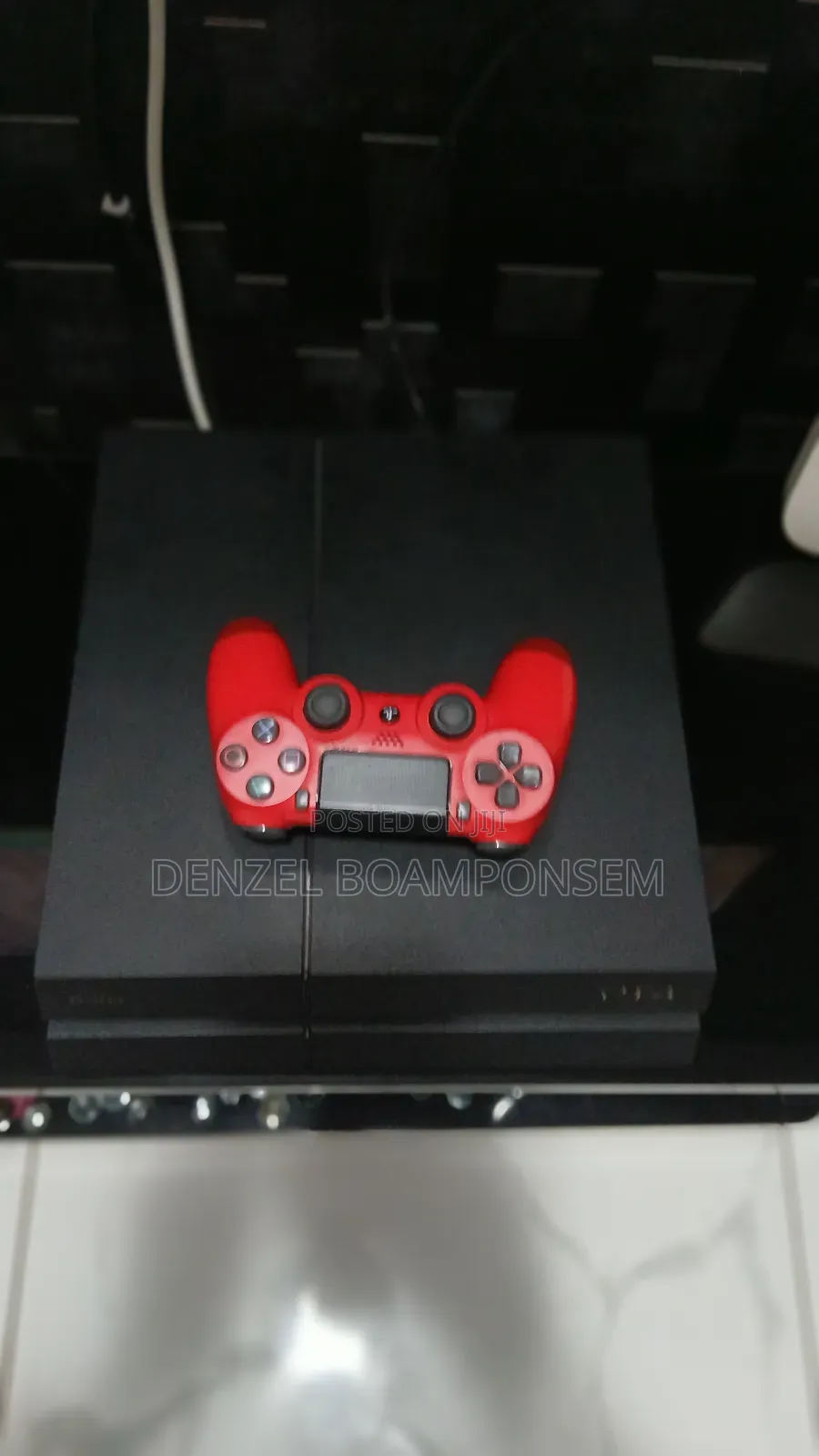 Ps4 With 10 Games and a Controller