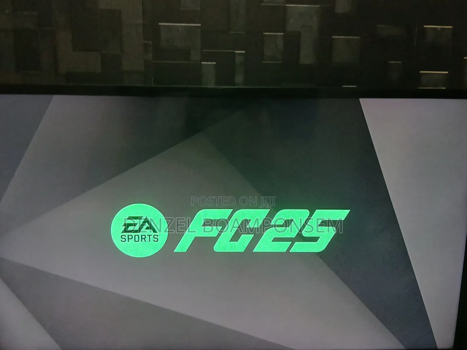 Ps4 With 10 Games and a Controller