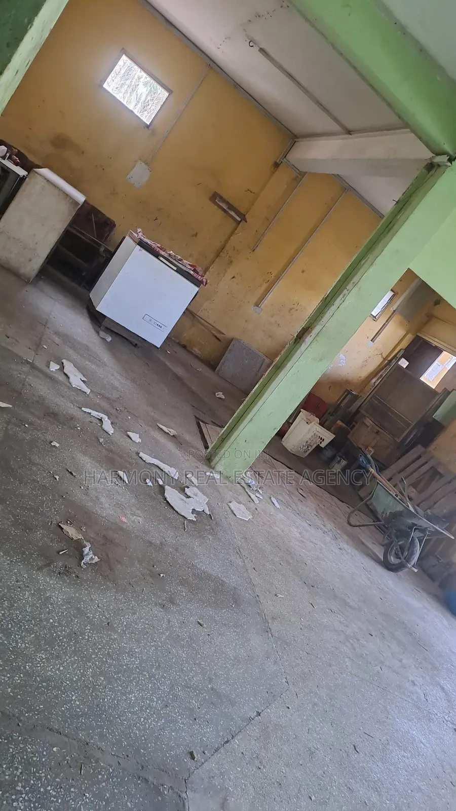 Big Space to Let - Accra Newtown