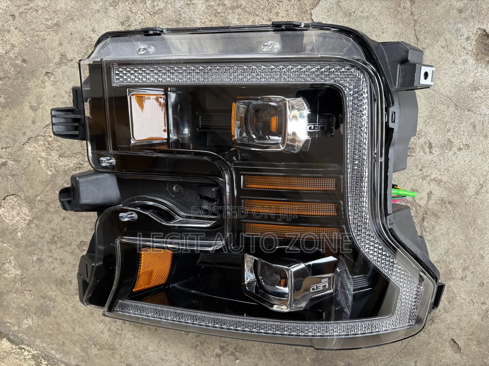 Ford F150 2016,2017,2018,2019,2020 Headlight Available