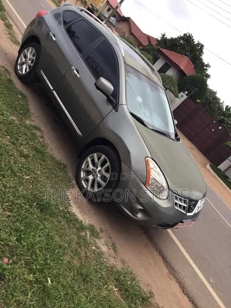 Nissan Rogue for Rent