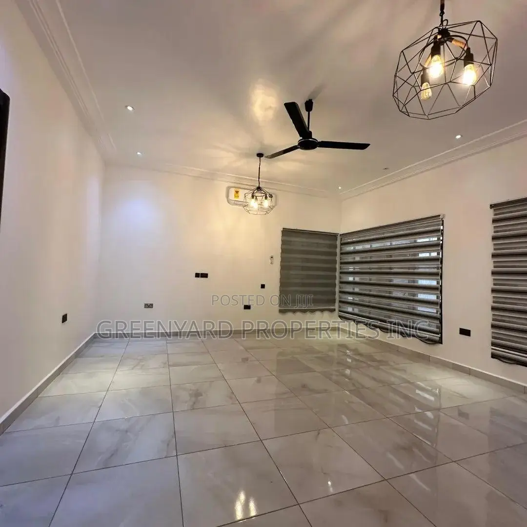 4bdrm House in Hills, East Legon for sale