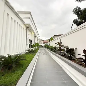 4bdrm House in Hills, East Legon for sale