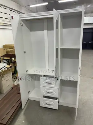 Wardrobe( 3doors)