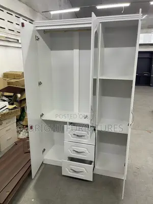 Wardrobe( 3doors)
