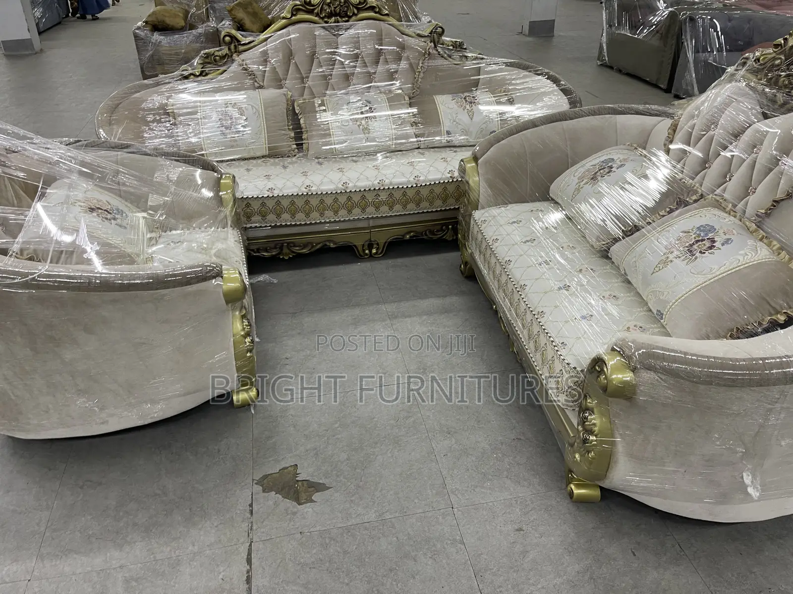 Royal Sofa 6 Seater( Imported)