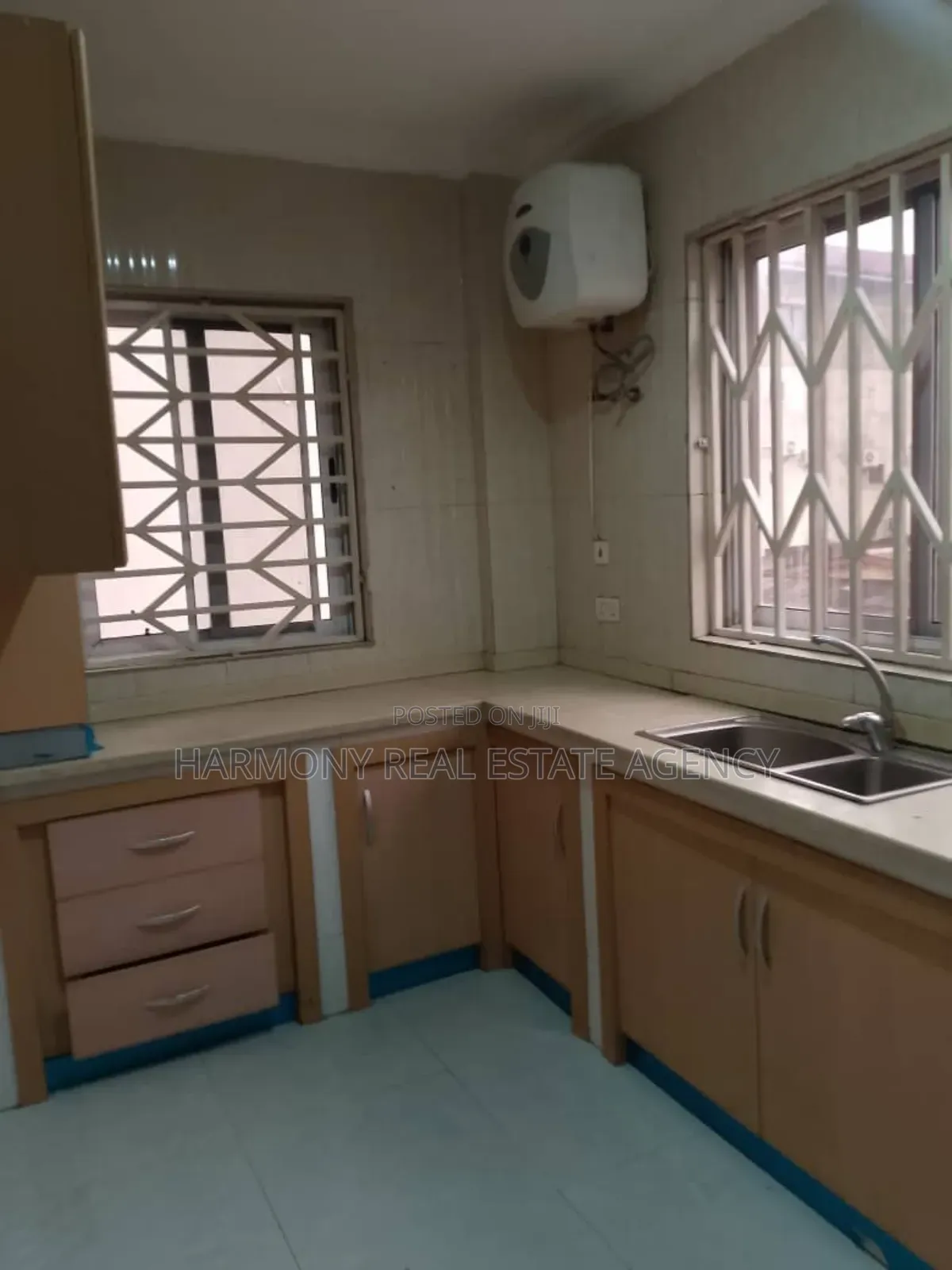 3bdrm Apartment in Dzorwulu for rent
