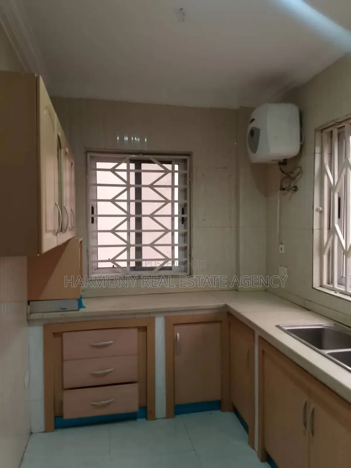 3bdrm Apartment in Dzorwulu for rent