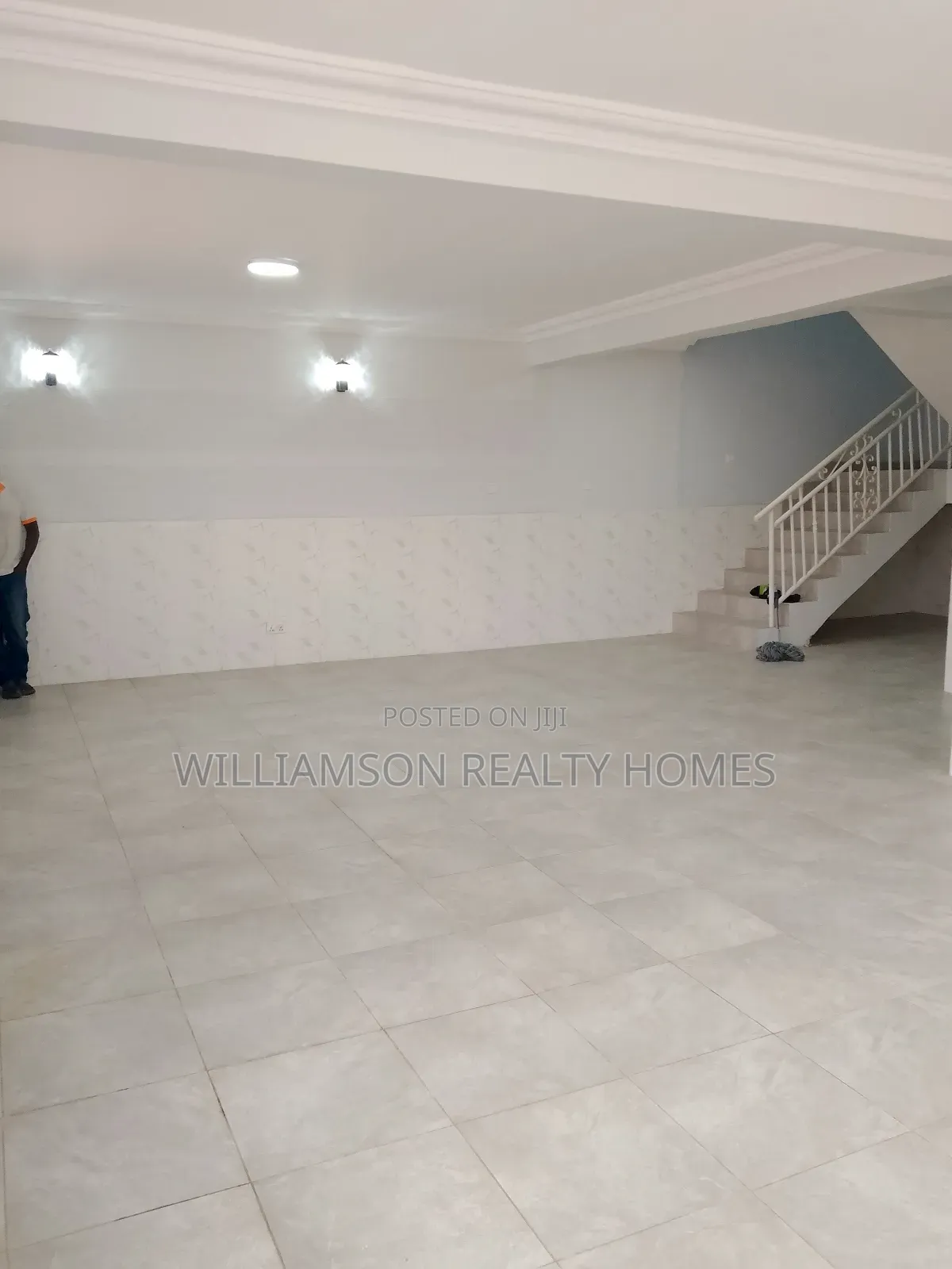 5bdrm House in Community 18 Area, Spintex for rent