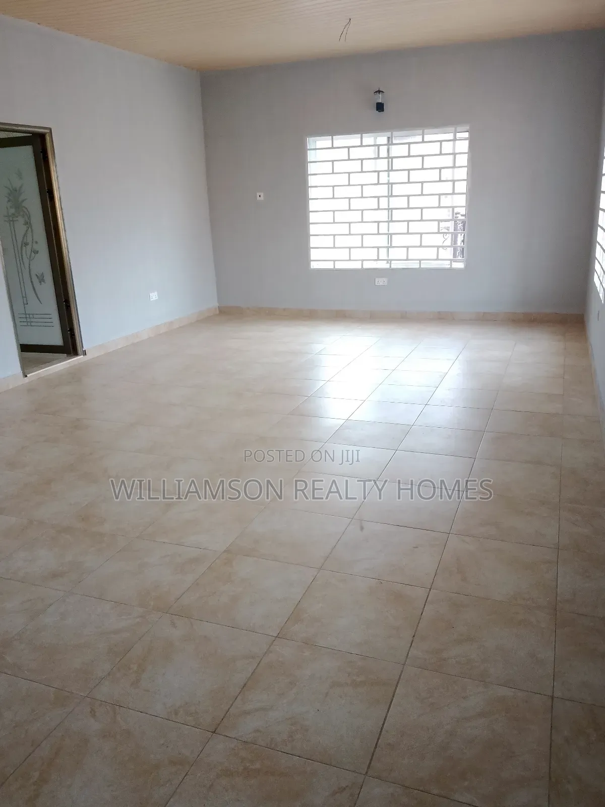 5bdrm House in Community 18 Area, Spintex for rent