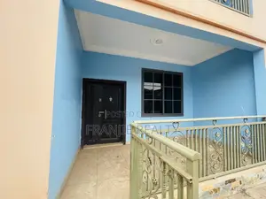 3bdrm Apartment in West Hills Mall Area for rent