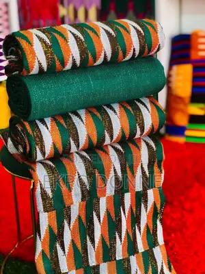 Shaker Cloth Ceramic
