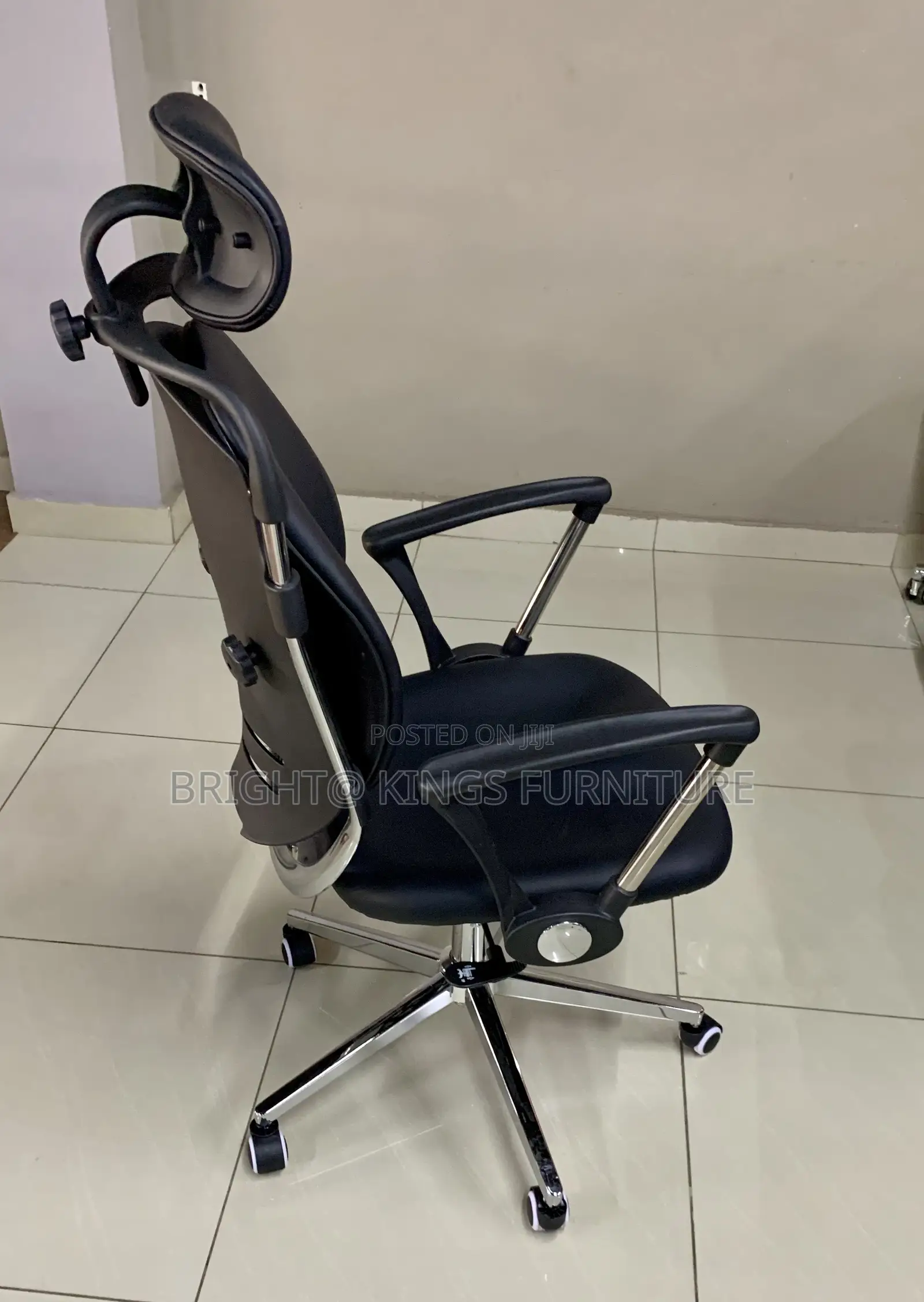Ergonomic Swivel Chair