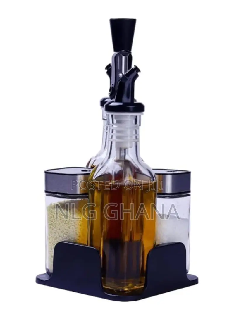 Compact Solid-Liquid Seasoning Set With 2 Glass Shakers. Ghx6519
