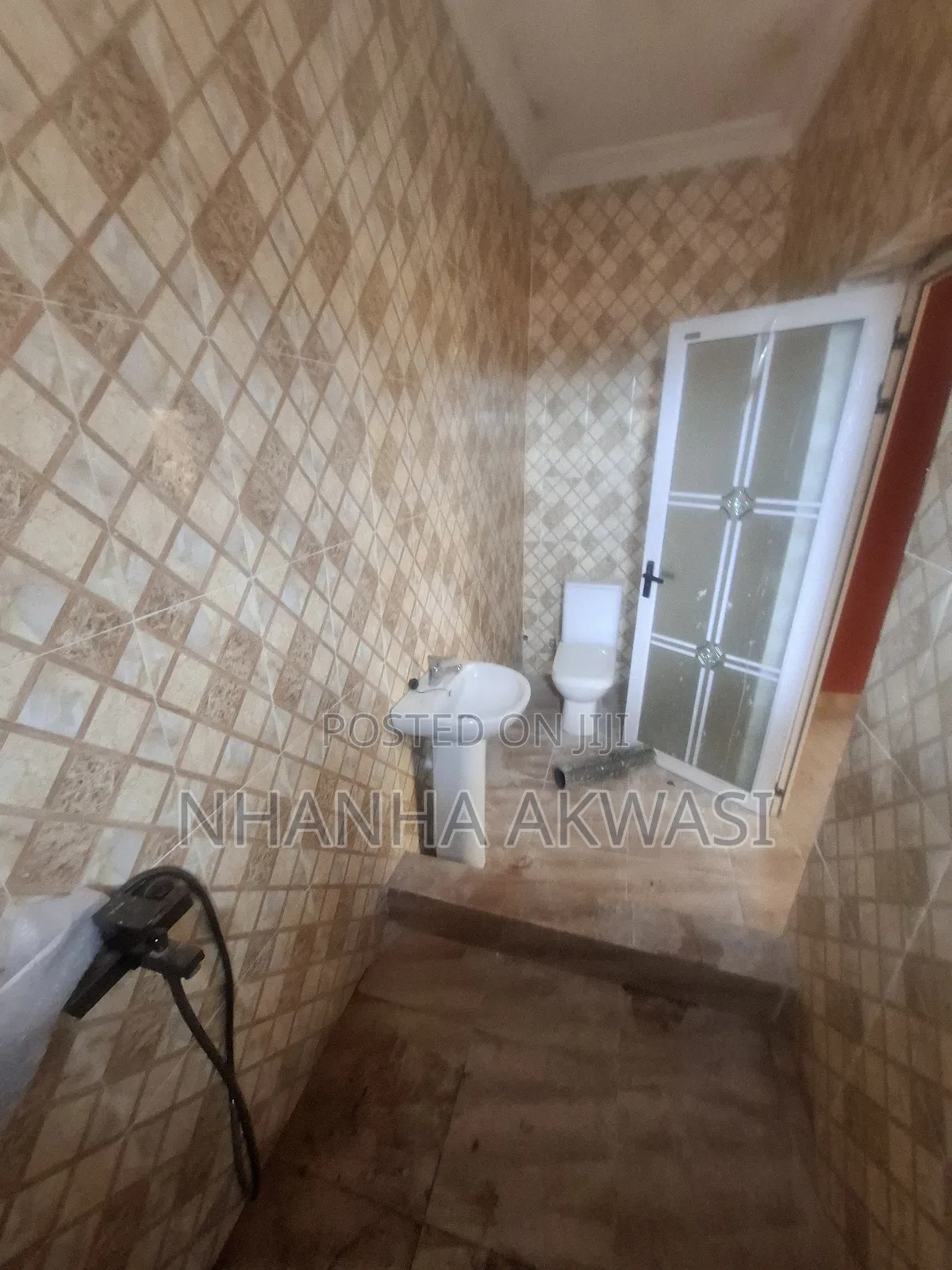 2bdrm Apartment in Klagon, Tema Metropolitan for rent