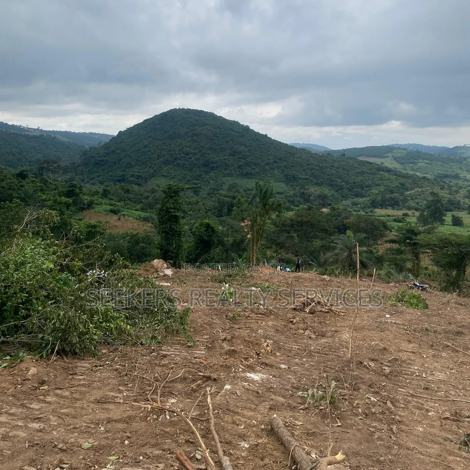  Hot Deal!Land for Sale at Aburi Obosomase