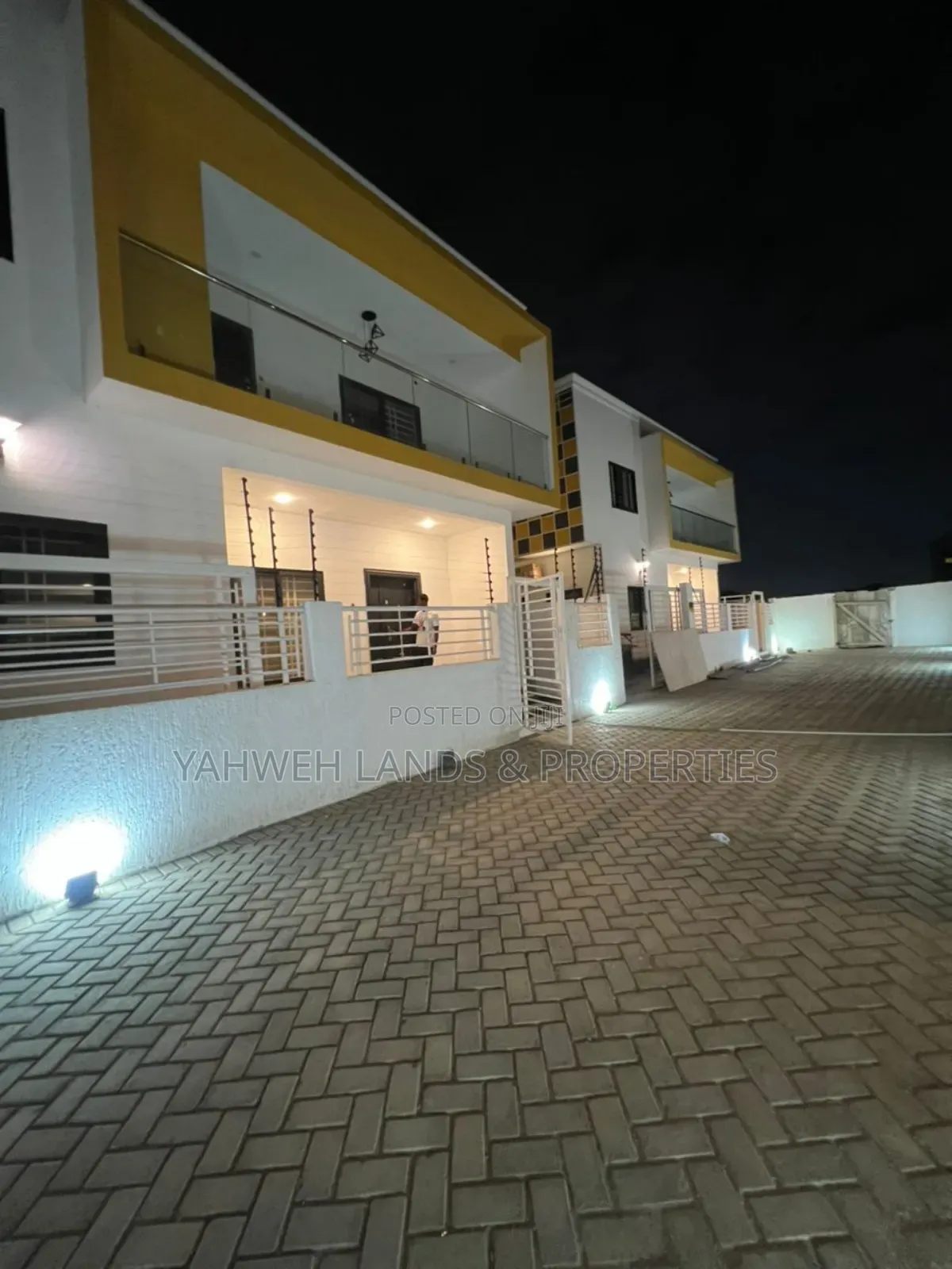 3bdrm House in Hfc Estate, Spintex for sale