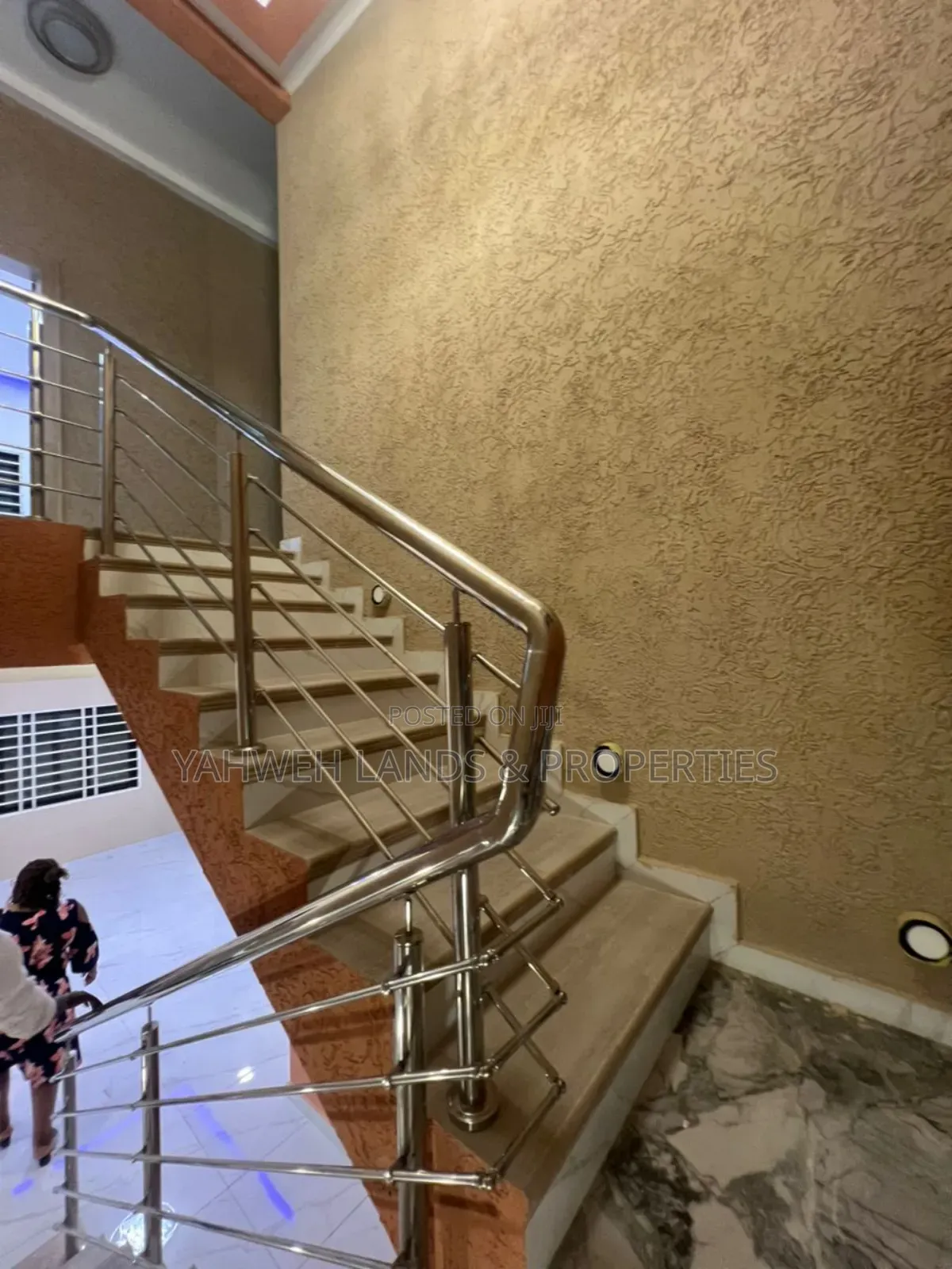 3bdrm House in Hfc Estate, Spintex for sale
