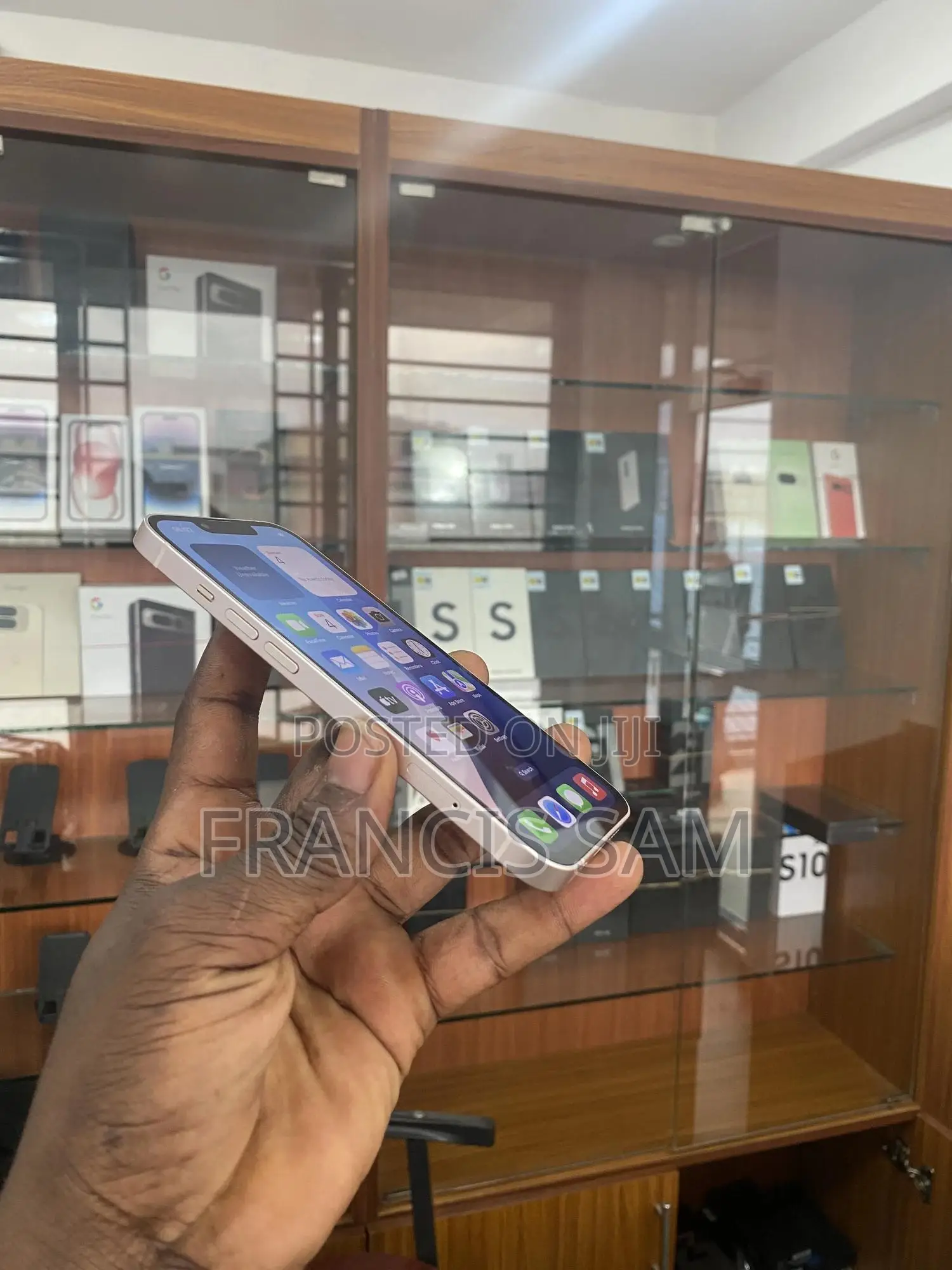 Apple iPhone 13 128 GB Pink