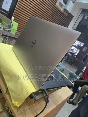 New Laptop Dell XPS 15 (9550) 16GB Intel Core I7 HDD+SSD 256GB