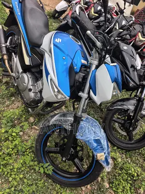 Suzuki GSR 2017