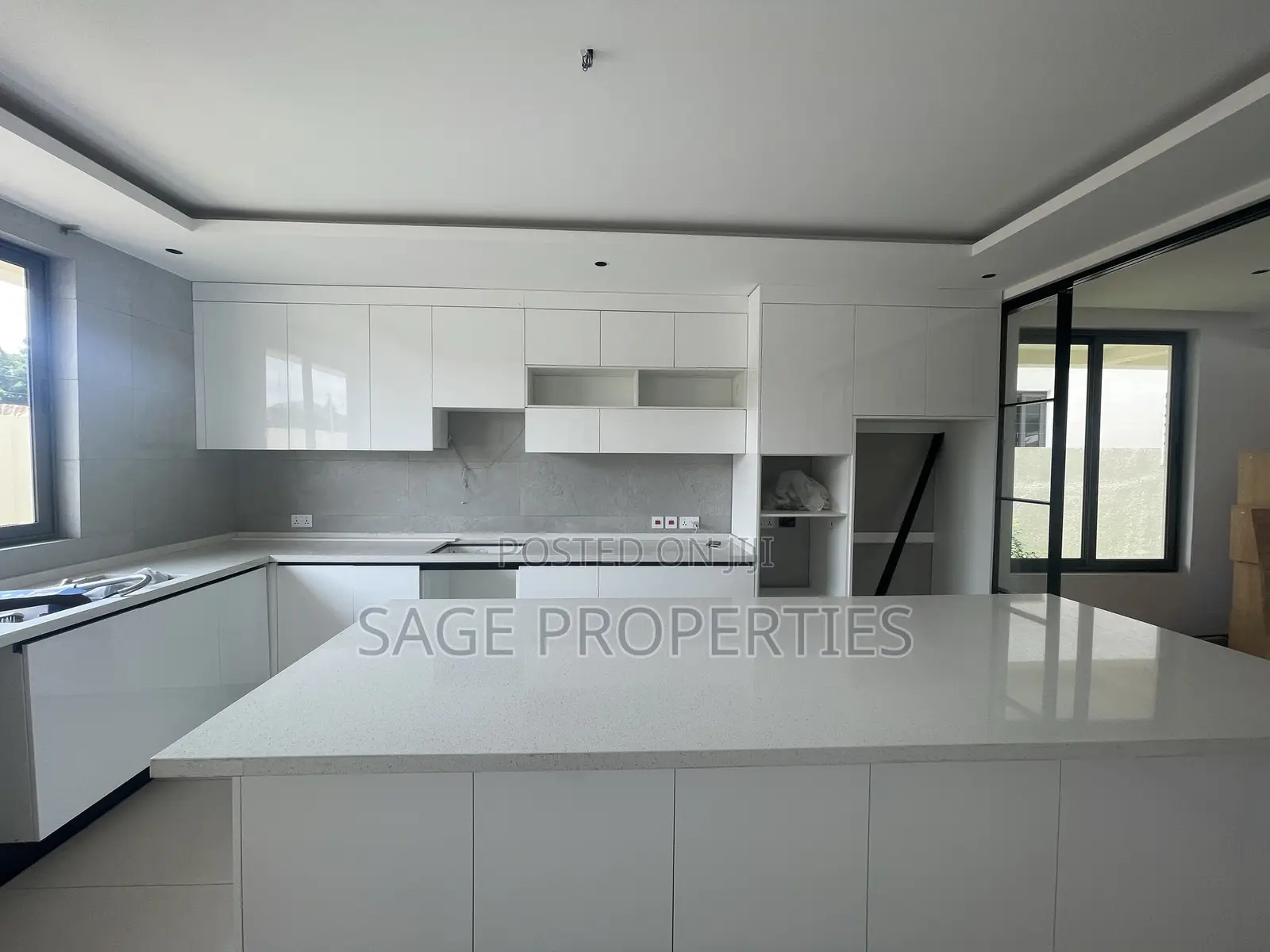 5bdrm Duplex in Ability for sale
