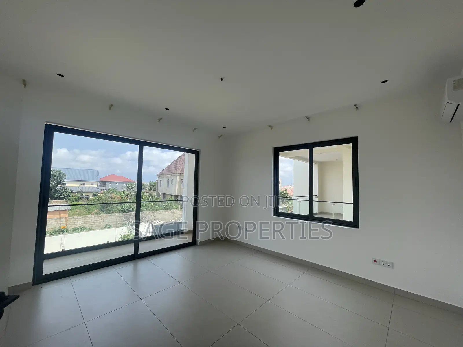 5bdrm Duplex in Ability for sale